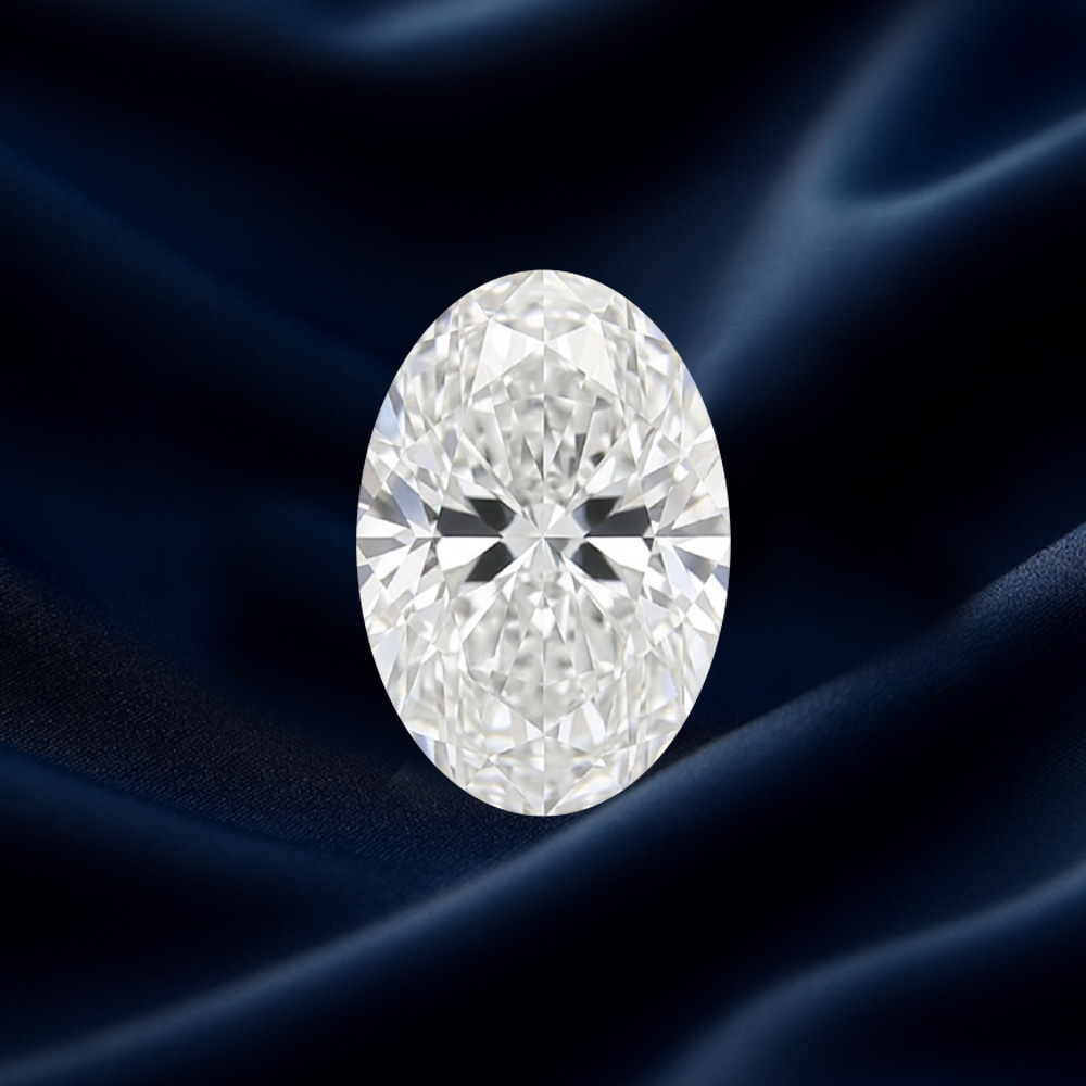 Oval cut diamond